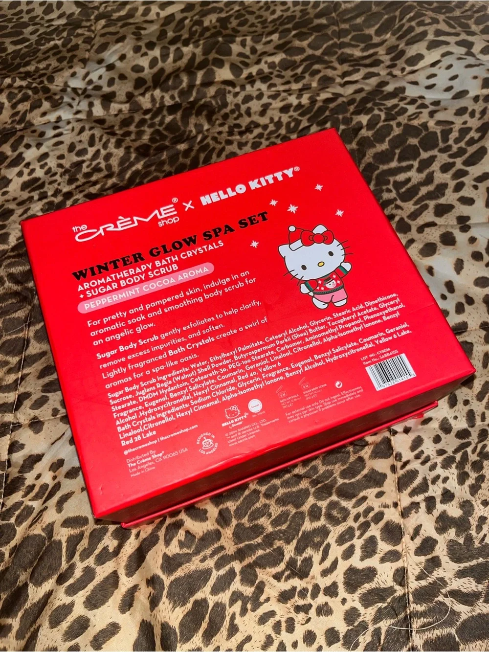 The Crème Shop x Hello Kitty Winter Glow Spa Set - Red Pink
